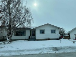 9105 100 Avenue  Sexsmith, AB T0H 3C0