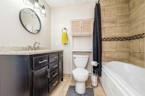 734082B Range Road 51, Sexsmith, AB - Indoor Photo Showing Bathroom