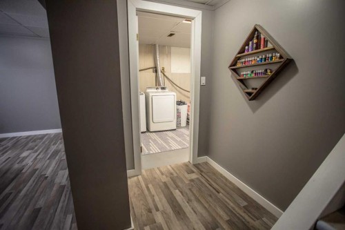 10011 100 Street, High Level, AB - Indoor Photo Showing Other Room