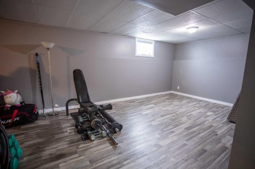 10011 100 Street, High Level, AB - Indoor