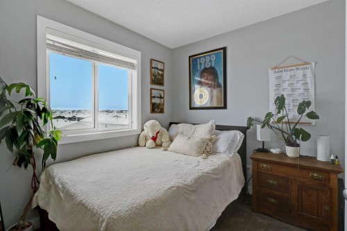 9515B 112 Avenue, Clairmont, AB - Indoor Photo Showing Bedroom