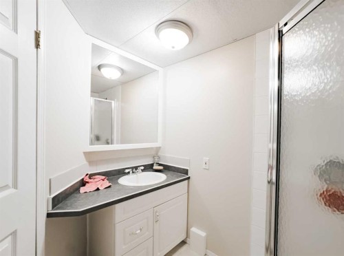 9105 Forest Street, La Crete, AB 
