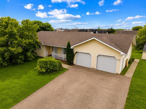 9105 Forest Street, La Crete, AB 