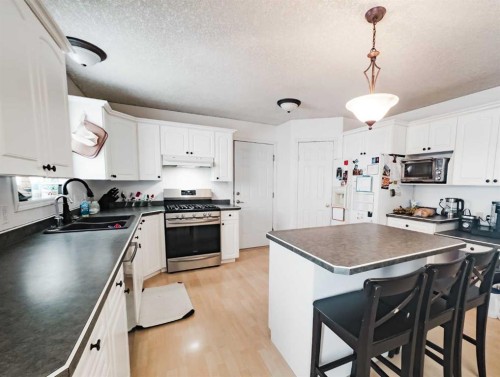 9105 Forest Street, La Crete, AB 