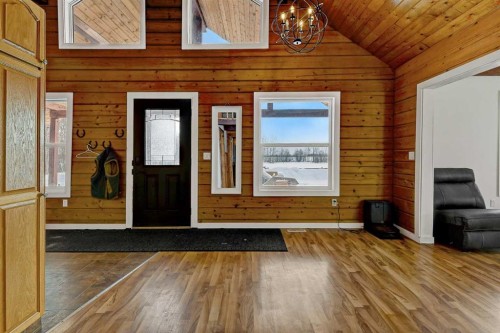 730080 Range Road 32, Teepee Creek, AB - Indoor Photo Showing Other Room