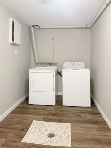 10250 97Th Avenue, Grande Cache, AB - Indoor Photo Showing Laundry Room