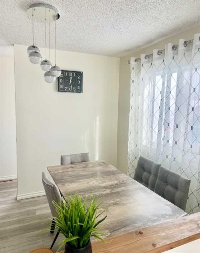 116 Central Avenue Nw, Falher, AB - Indoor Photo Showing Dining Room