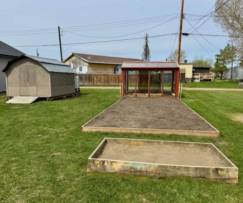 116 Central Avenue Nw, Falher, AB - Outdoor