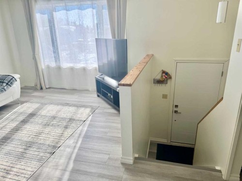 116 Central Avenue Nw, Falher, AB - Indoor Photo Showing Other Room