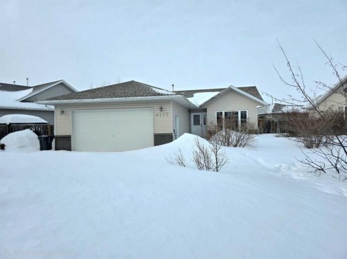 8337 103 Avenue  Peace River, AB T8S 0N2