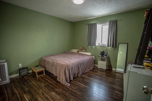 3 Boyer Close, High Level, AB - Indoor Photo Showing Bedroom
