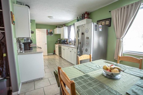 3 Boyer Close, High Level, AB - Indoor