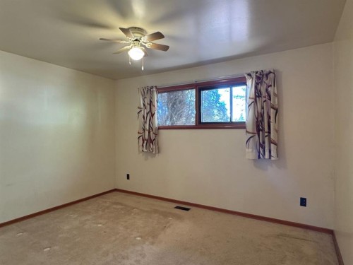 10317 114 Street, Fairview, AB 