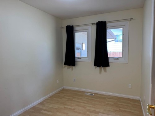 11721 103 Avenue, Fairview, AB - Indoor Photo Showing Other Room