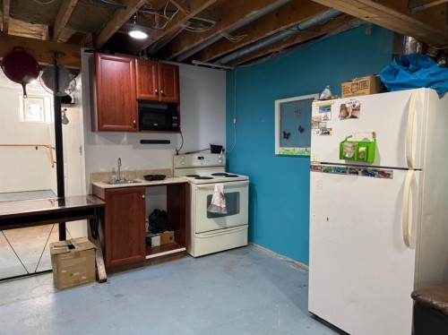 11721 103 Avenue, Fairview, AB - Indoor Photo Showing Basement