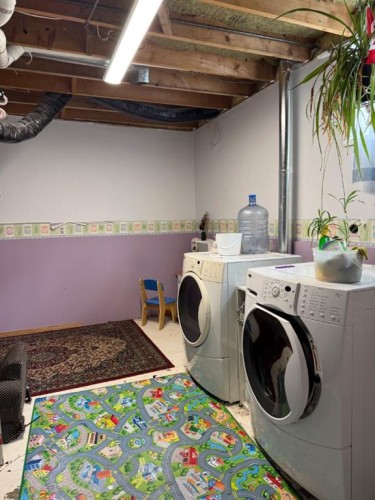 11721 103 Avenue, Fairview, AB - Indoor Photo Showing Laundry Room