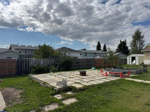 11721 103 Avenue, Fairview, AB - Outdoor
