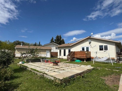 11721 103 Avenue, Fairview, AB - Outdoor