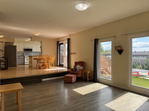 11721 103 Avenue, Fairview, AB - Indoor Photo Showing Living Room