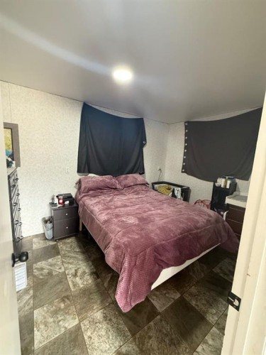 10202 99 Ave, La Crete, AB - Indoor Photo Showing Bedroom