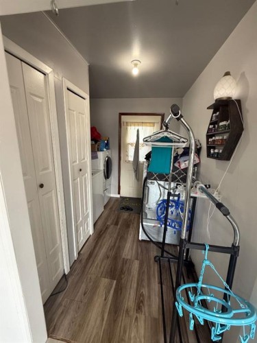 10202 99 Ave, La Crete, AB - Indoor Photo Showing Other Room