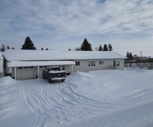 10202 99 Ave, La Crete, AB - Outdoor