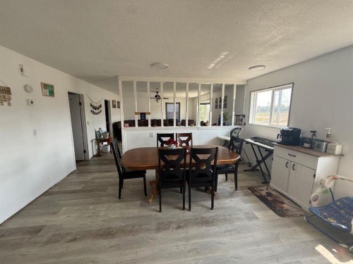10202 99 Ave, La Crete, AB - Indoor Photo Showing Dining Room