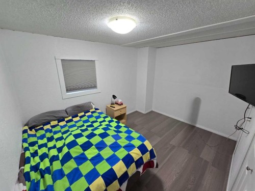 5206 55 Avenue, Grimshaw, AB - Indoor Photo Showing Bedroom