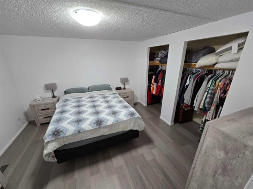 5206 55 Avenue, Grimshaw, AB - Indoor Photo Showing Bedroom