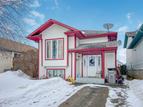 9028 63 Avenue  Grande Prairie, AB T8W 2M3