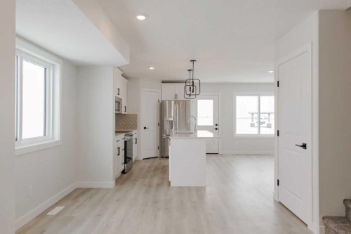 11413 95 Street, Clairmont, AB - Indoor Photo Showing Kitchen