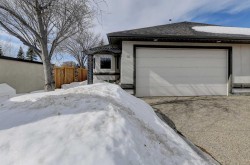 16-8910 122 Avenue Grande Prairie, AB T8X 1P8