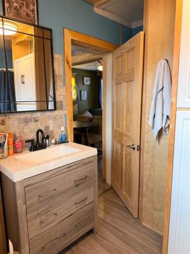 4824 47 Avenue, Spirit River, AB - Indoor