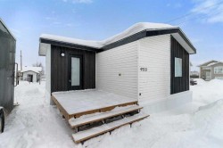 9713 102 Avenue Clairmont, AB T0H 0W6