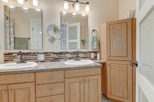 62064A Township Road 730, Clairmont, AB - Indoor Photo Showing Bathroom