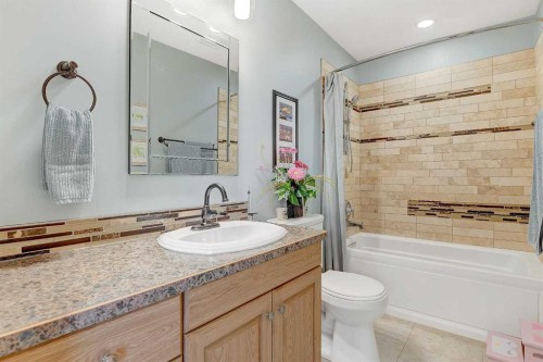 62064A Township Road 730, Clairmont, AB - Indoor Photo Showing Bathroom
