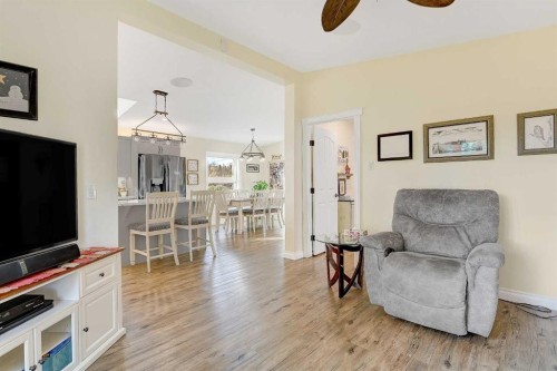 62064A Township Road 730, Clairmont, AB - Indoor Photo Showing Living Room