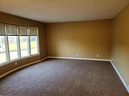 7413 96 Street, Peace River, AB - Indoor Photo Showing Other Room