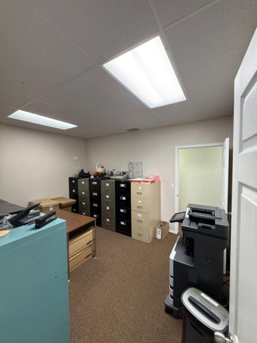 906 2 Avenue, Beaverlodge, AB 
