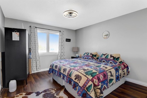 1419 Twp 724, Debolt, AB - Indoor Photo Showing Bedroom