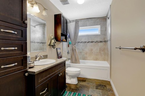 1419 Twp 724, Debolt, AB - Indoor Photo Showing Bathroom