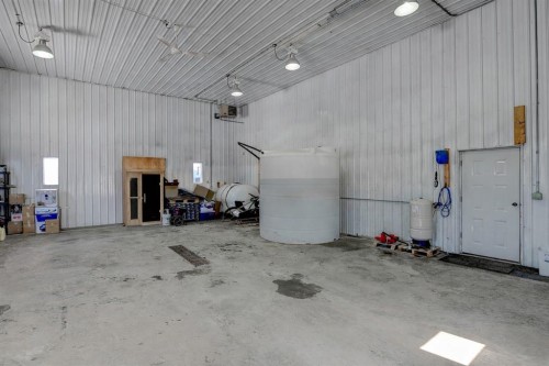 1419 Twp 724, Debolt, AB - Indoor Photo Showing Garage