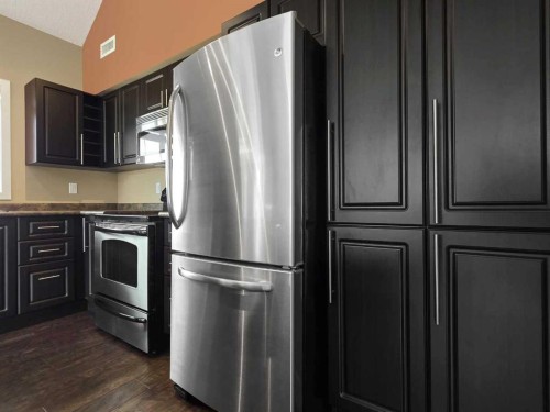 411-160 Moberly Road, Grande Cache, AB - Indoor Photo Showing Kitchen