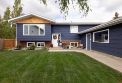 10620 103 Street Close Fairview, AB T0H 1L0