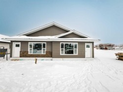 2-10510 102A Avenue La Crete, AB T0H 2H0