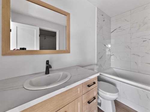 11113 104 Ave, La Crete, AB - Indoor Photo Showing Bathroom