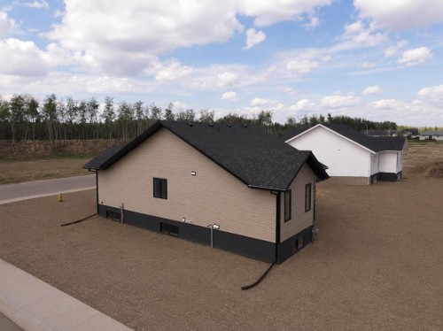11113 104 Ave, La Crete, AB - Outdoor