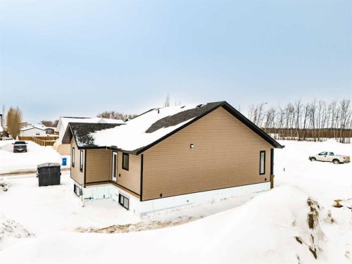 11113 104 Ave, La Crete, AB - Outdoor With Exterior