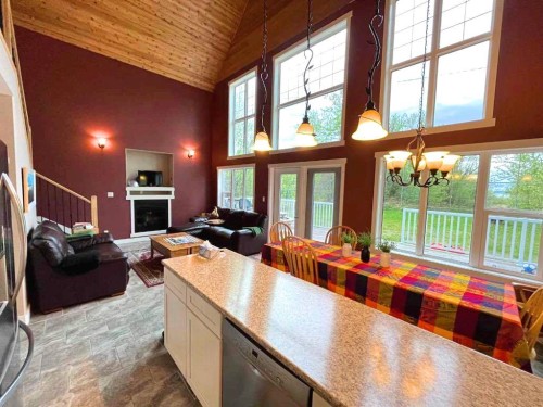 151 Peace River Avenue, Joussard, AB - Indoor