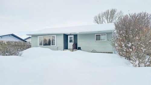 10124 112 Avenue  Grande Prairie, AB T8V 1V7